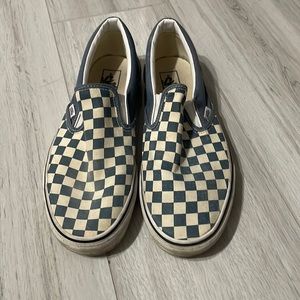 Men’s off-white and light denim colored checkered vans in excellent condition